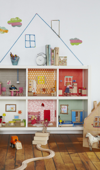 DIY Dollhouse